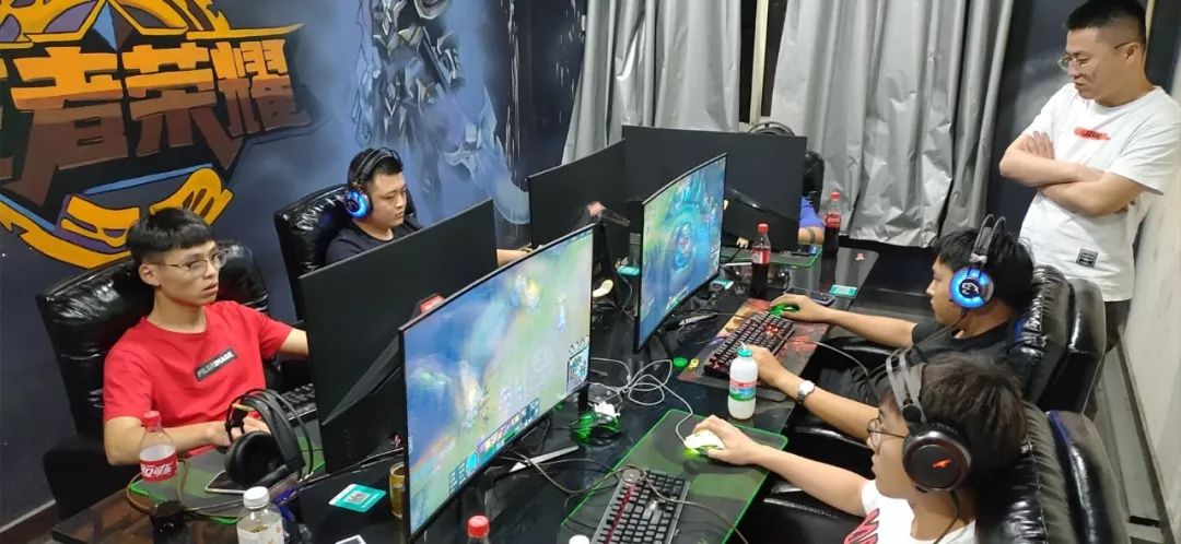 对于一个仍 对于一个仍