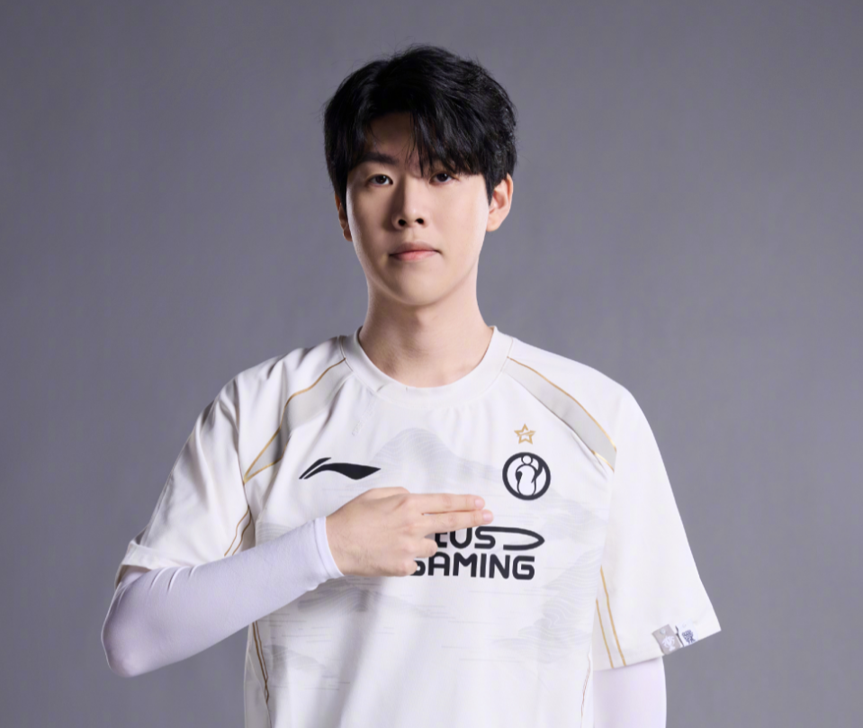 目多由欧美 目多由欧美