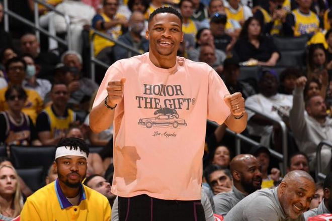 抗议并非单 抗议并非单